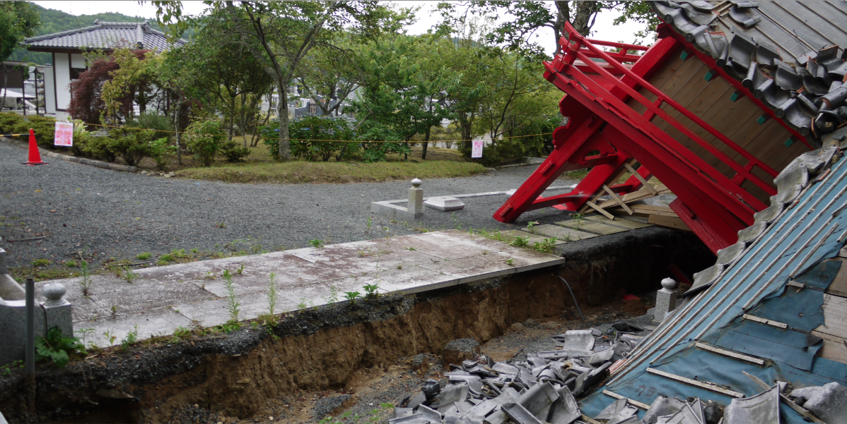 いわき市建徳寺被災建造物